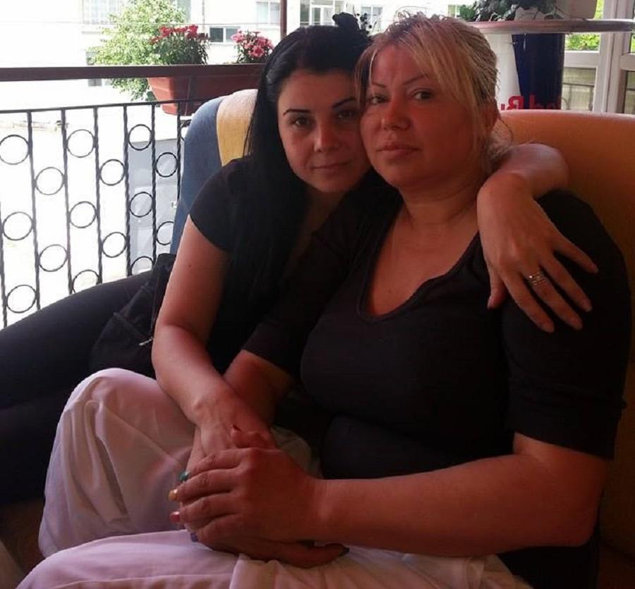 25P ROU ROMANIAN MILFS 67 SLUT MOM IS A ESCORT IN THE US