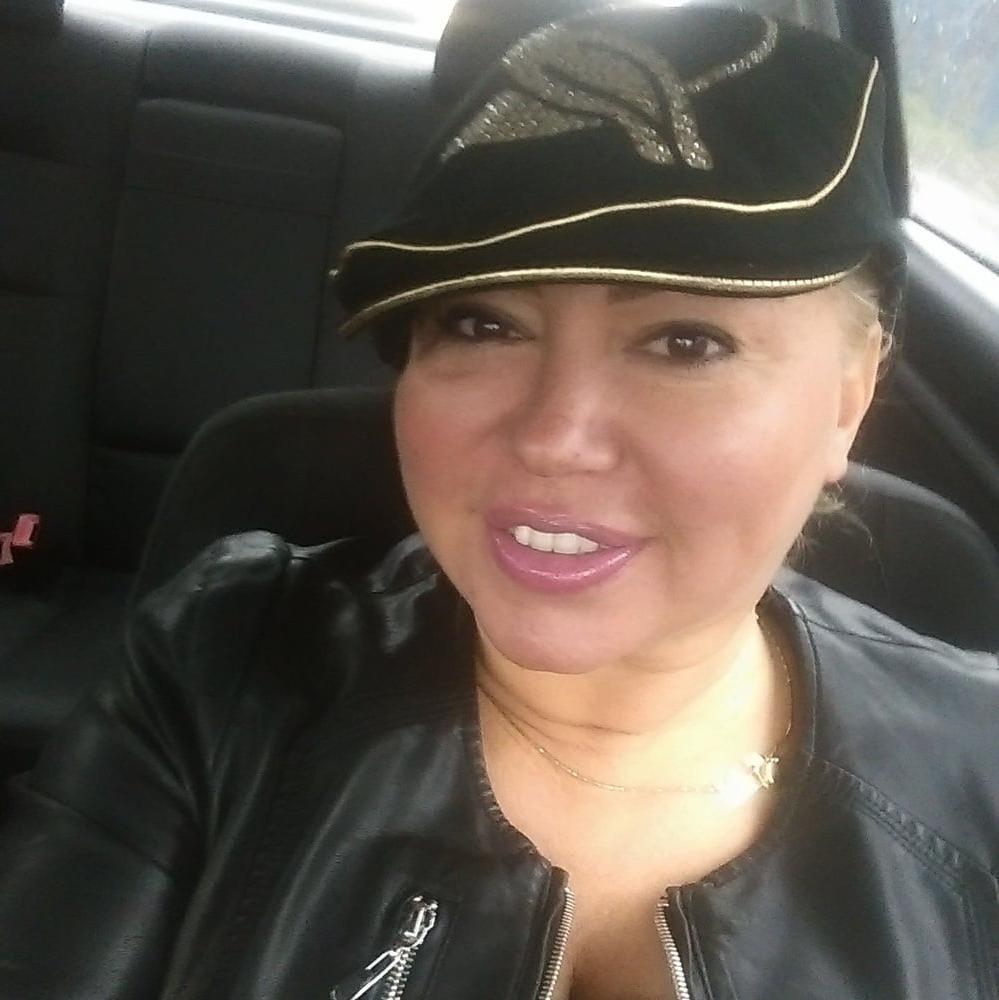 25P ROU ROMANIAN MILFS 67 SLUT MOM IS A ESCORT IN THE US