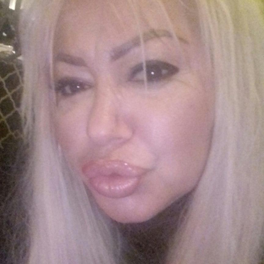 25P ROU ROMANIAN MILFS 67 SLUT MOM IS A ESCORT IN THE US