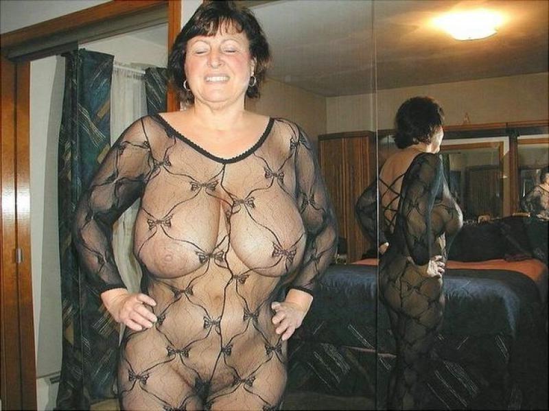 25P Big Boobs Mature 32