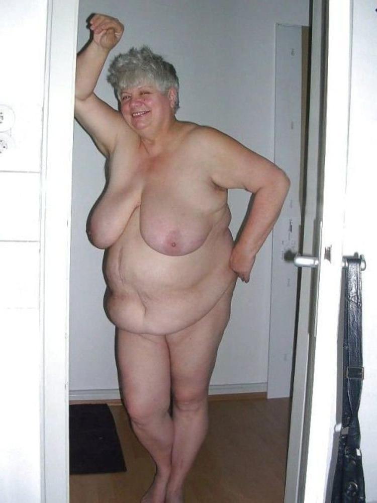 25P Big Boobs Mature 32