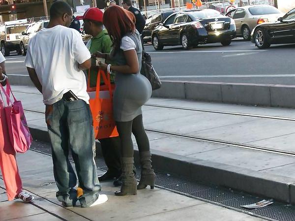 25P Big booty!