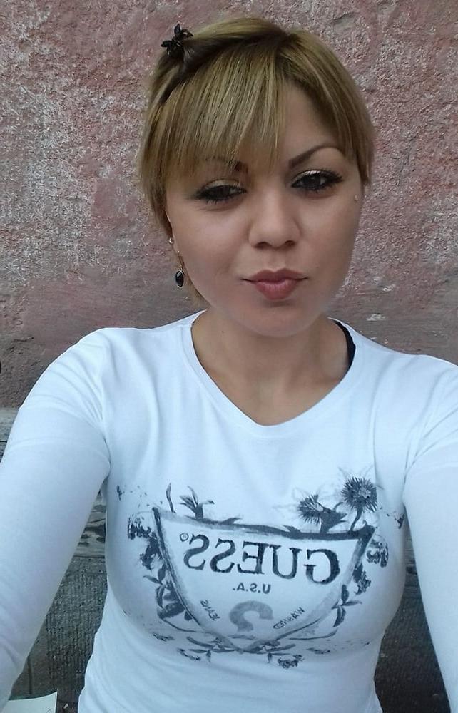 25P ROU ROMANIAN MILFS 65 REAL STRIPPER, HOOKER AND MOM