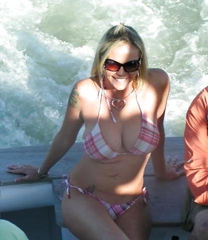 25P Bra Busting Tits