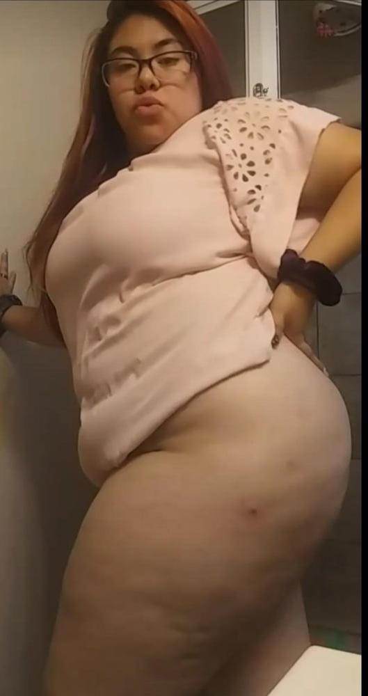19P Thick big booty latina 15 comments for her instagram