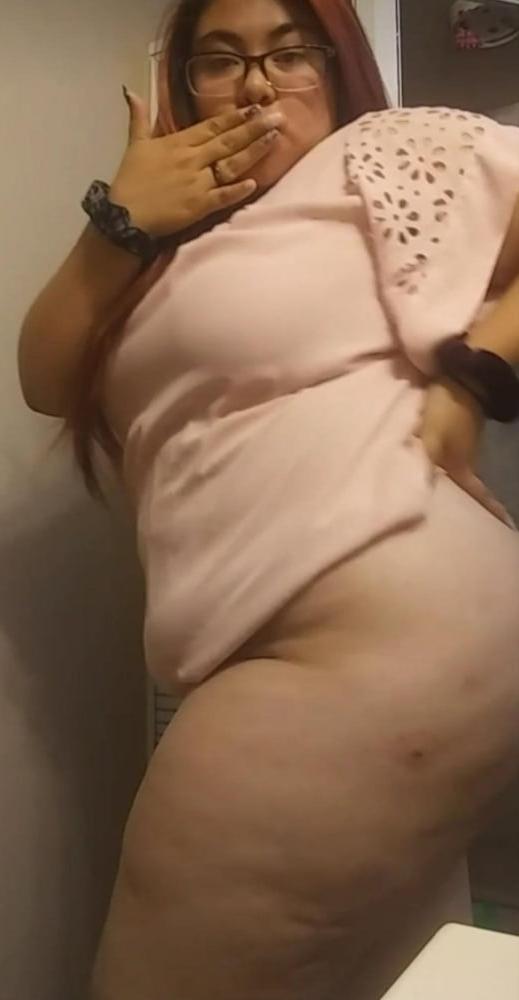 19P Thick big booty latina 15 comments for her instagram