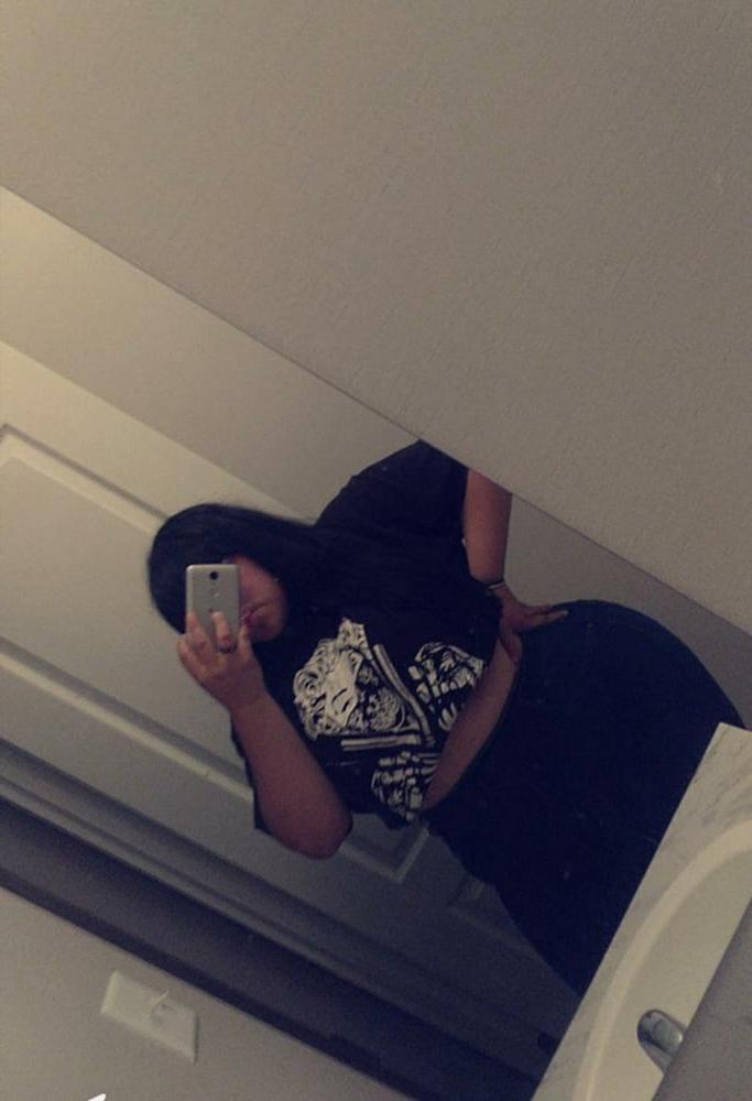19P Thick big booty latina 15 comments for her instagram