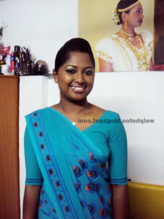 11P Sri Lankan Air Line Girl 3