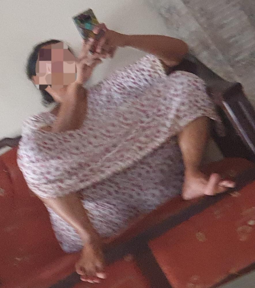 6P My mom upskirt 2