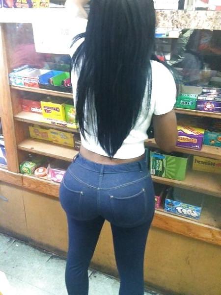 20P Big Booty 55