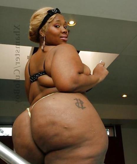 25P Big Booty Hunter 1