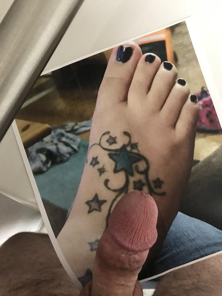 8P Cum for adram89 sexy feet.