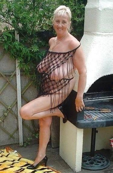 25P Big Boobs Mature 30