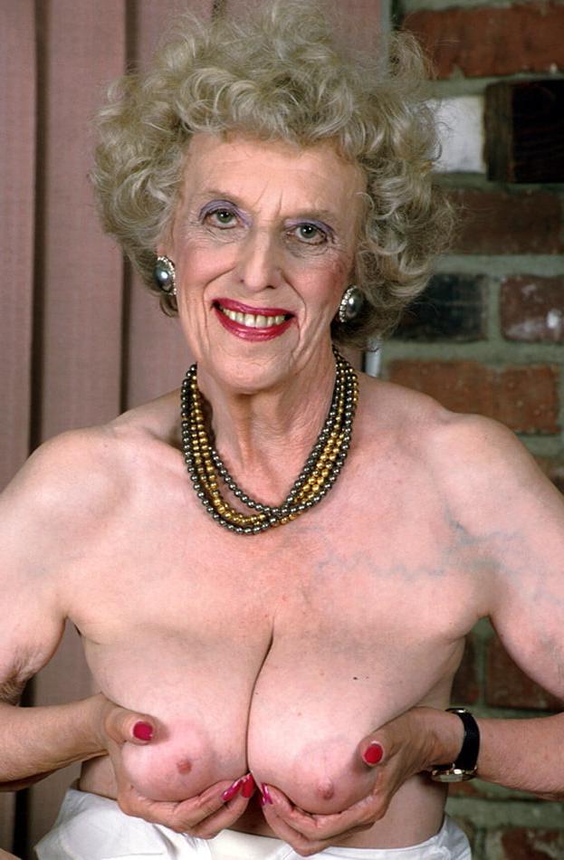 25P Granny big boobs 3