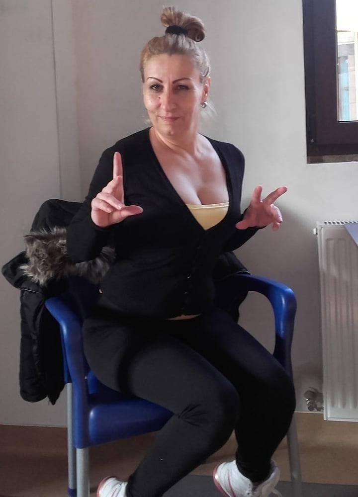 25P ROU RUMÄNISCHE MILFS 61 SEXBOMBE RUMÄNISCHE MUTTER TEIL 2