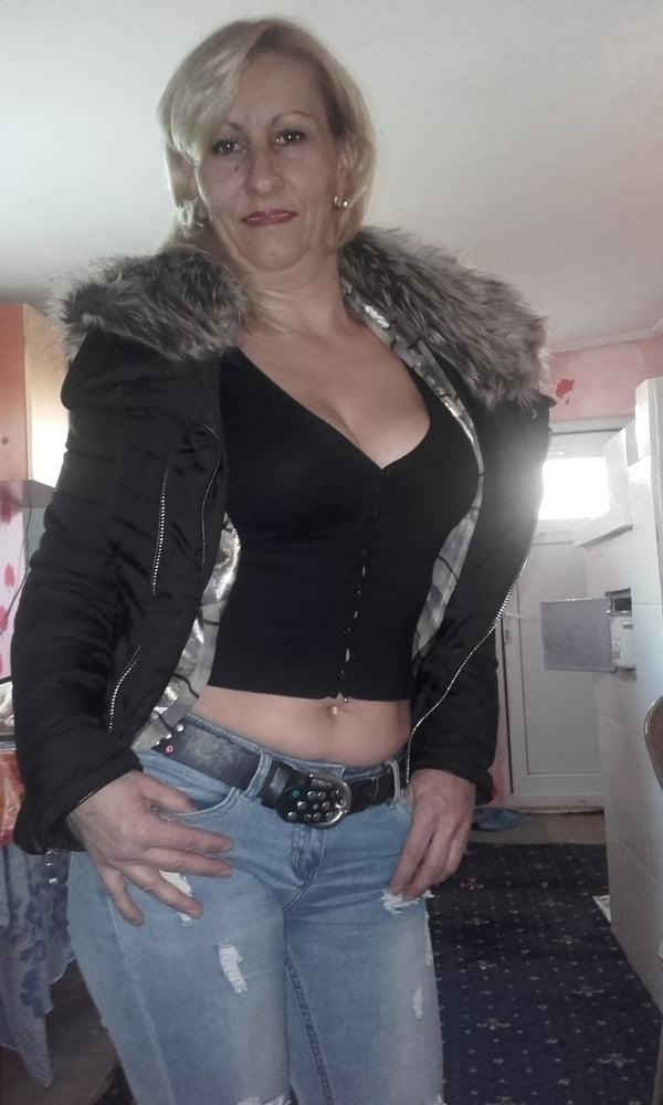 25P ROU RUMÄNISCHE MILFS 61 SEXBOMBE RUMÄNISCHE MUTTER TEIL 2