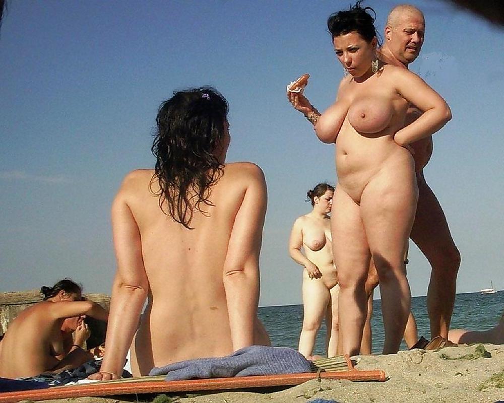 25P BIG BOOBS IN BIKINI...HOT