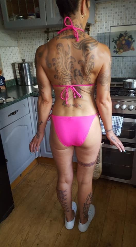25P Mature Women in Bikinis (set 2)