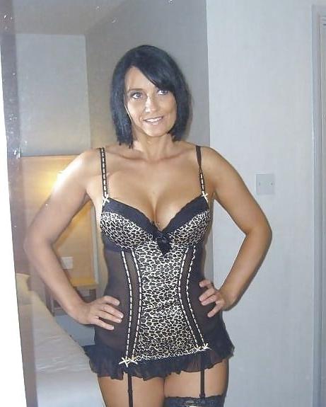 25P Mature Whore