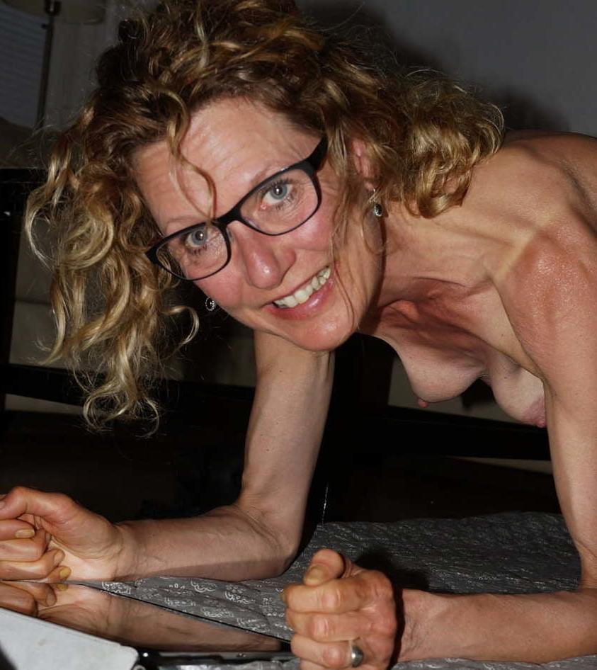 25P Mature Wives 123