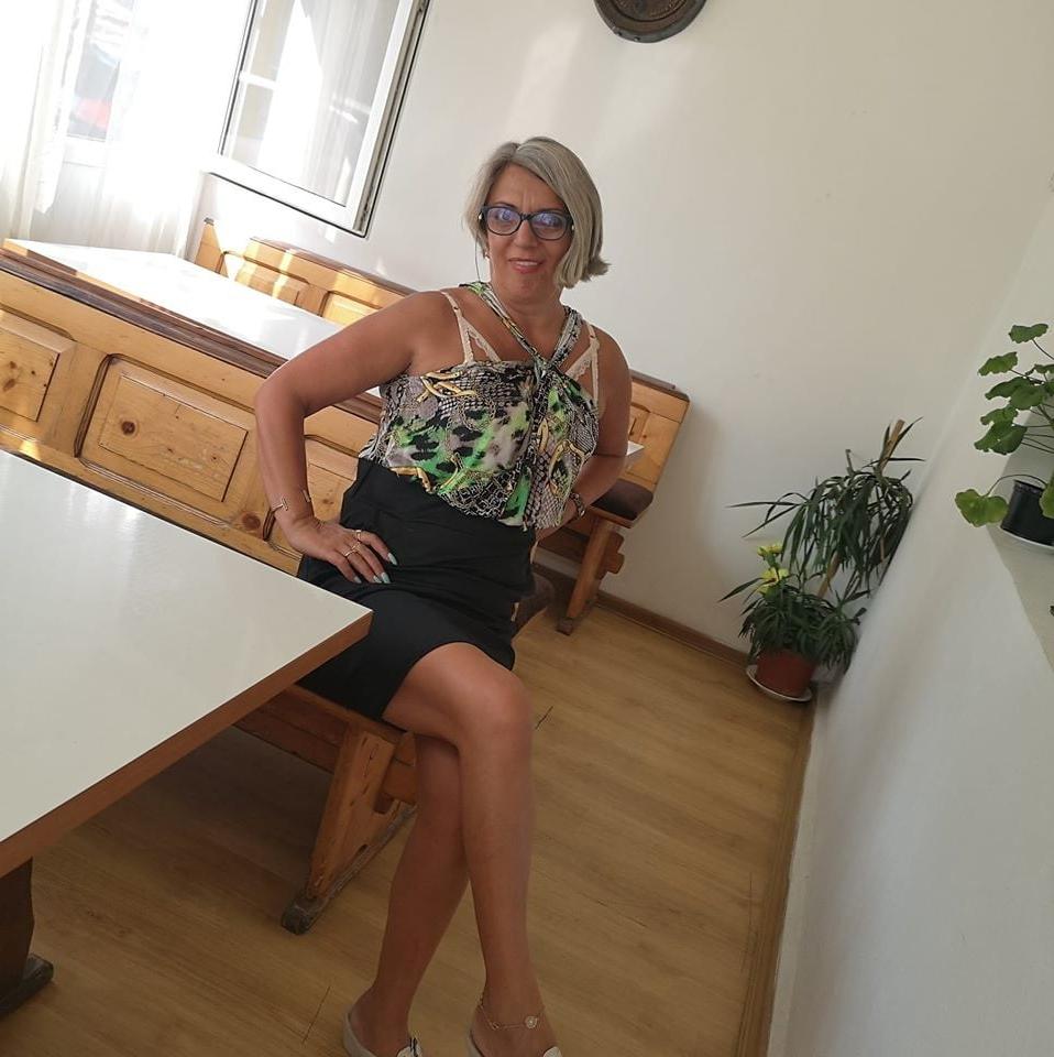 25P ROU ROMANIAN MILFS 55 ROU MOM WHORE - LOOKS LIKE MY AUNT