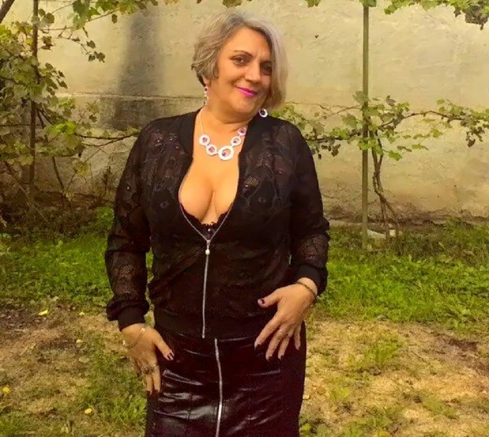 25P ROU ROMANIAN MILFS 55 ROU MOM WHORE - LOOKS LIKE MY AUNT