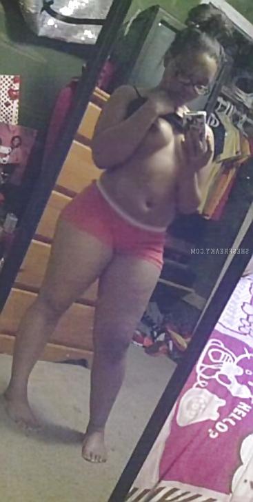 15P Big Booty Amateur 