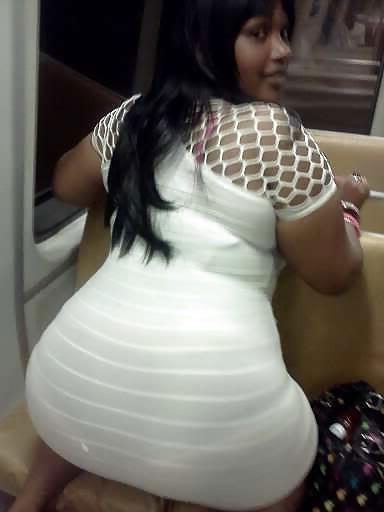 15P Big Booty Amateur 
