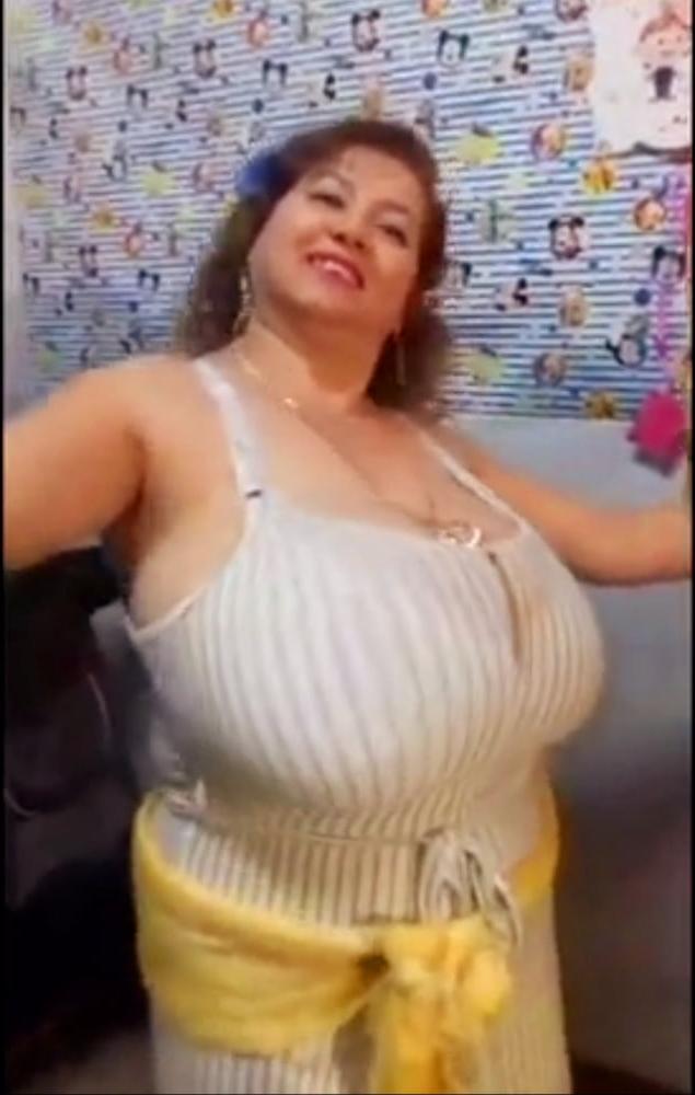 25P Big Tits Mature Milfs for Young Boys