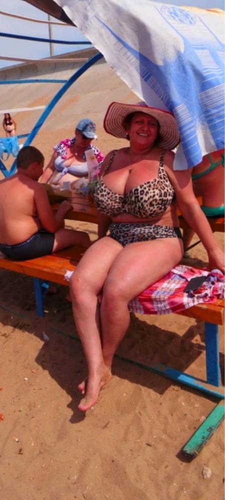 25P Big Tits Mature Milfs for Young Boys