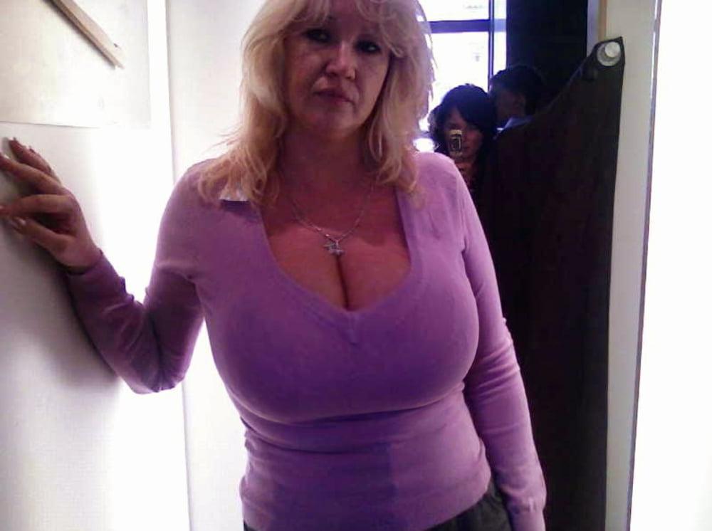 25P Big Tits Mature Milfs for Young Boys
