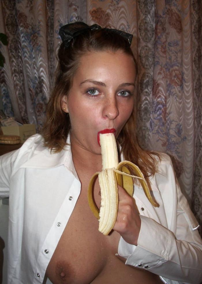 13P She Wants Your Cum 735 - Russian MILF