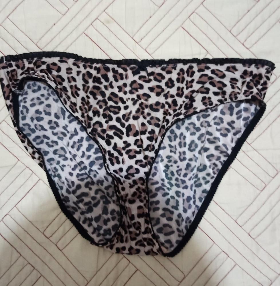 11P My friend's mom panties