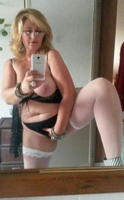 25P Mature Wives 120