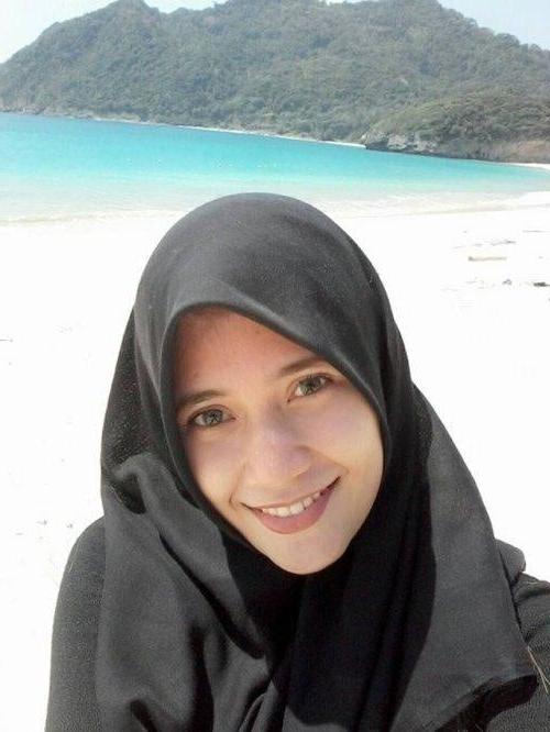 23P Malay Cute  Big Boobs Naked