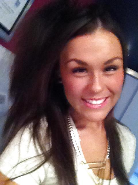25P Hot babes 16