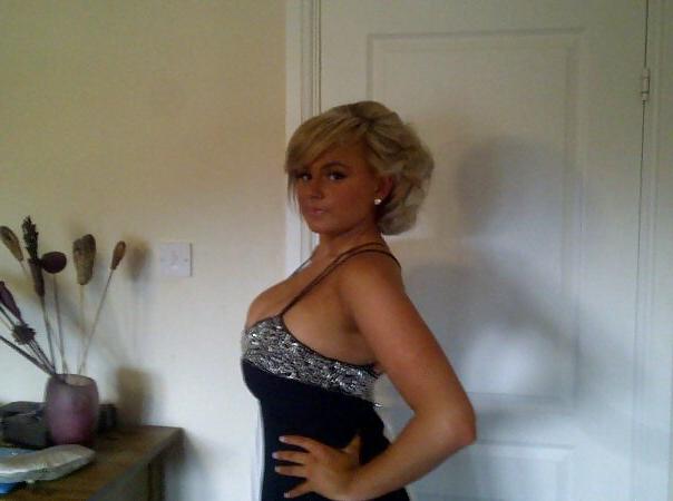 25P Hot babes 16