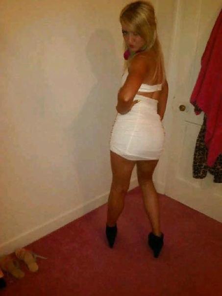 25P Hot babes 16