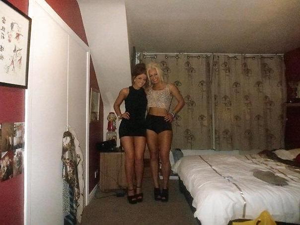 25P Hot babes 16