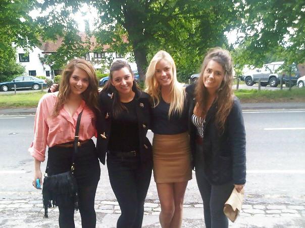 25P Hot babes 16