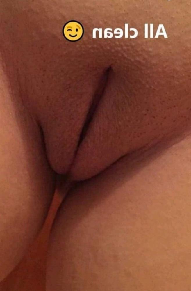 25P That's what she posted 25 (Selfie in English)