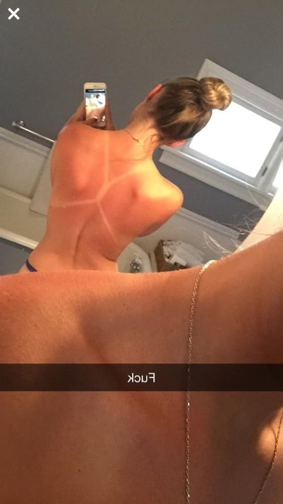 25P That's what she posted 25 (Selfie in English)