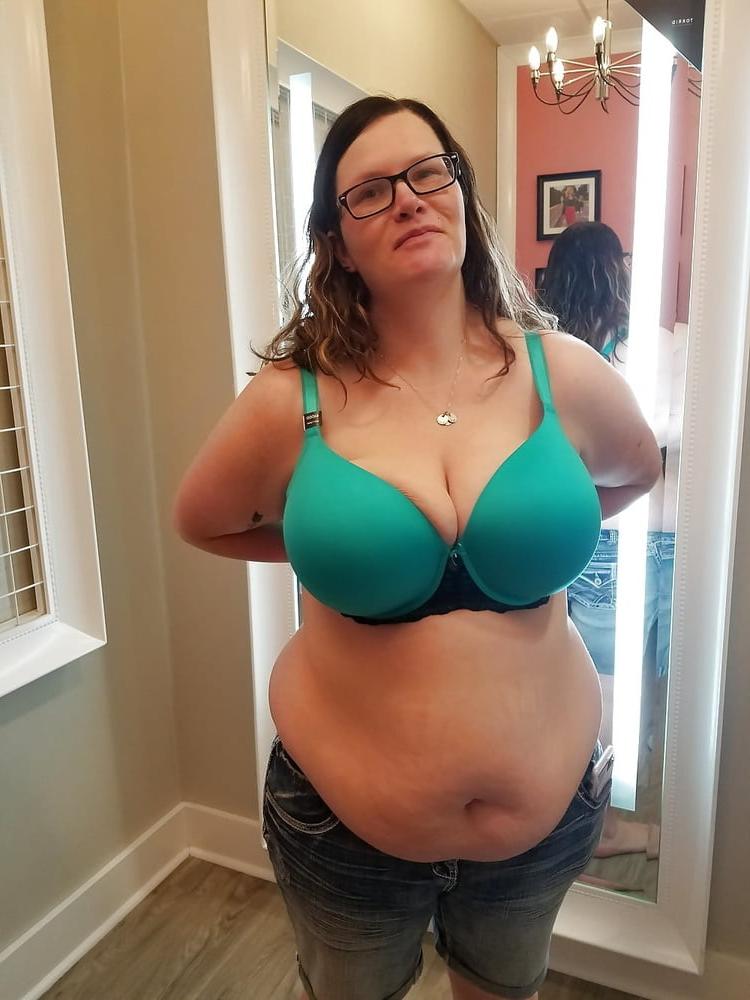 25P Gorgeous milf for cum explosion 2