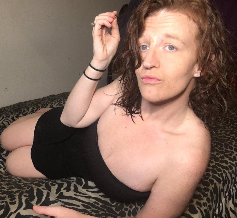 25P Private Pics - hot horny sexy 27yo married Mom Milf