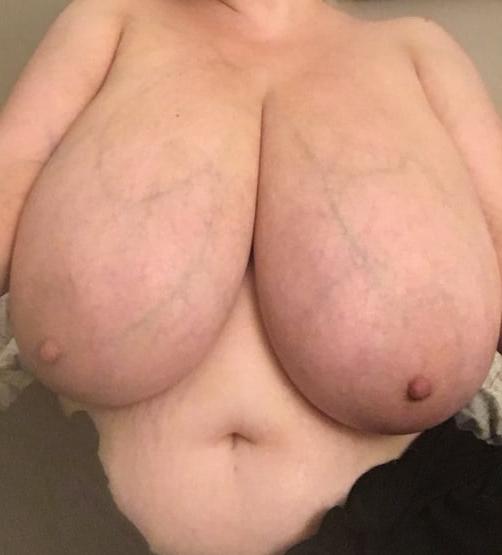 25P Big Girls ...... big Boobs 107