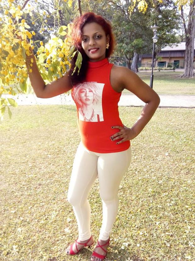 10P Sri Lankan Girl 2