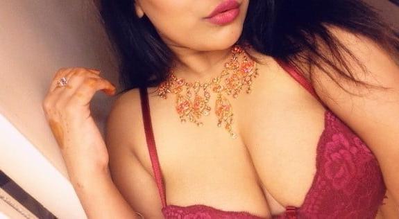 25P Sri Lankan girl 18