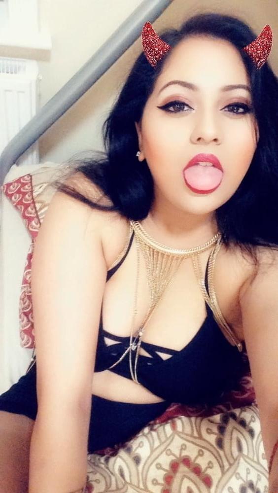 25P Sri Lankan girl 18