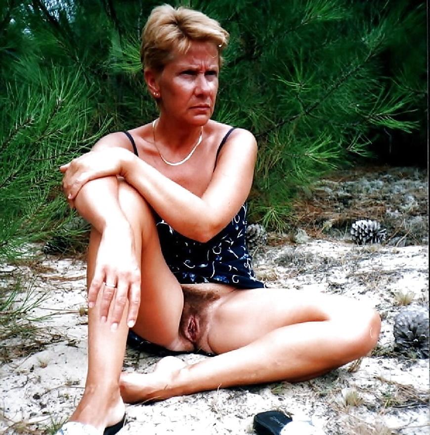 24P Women Need Exposure 905 - Mature Nanou