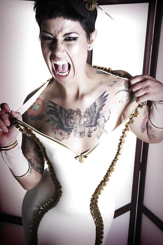 25P Latex and erotic 